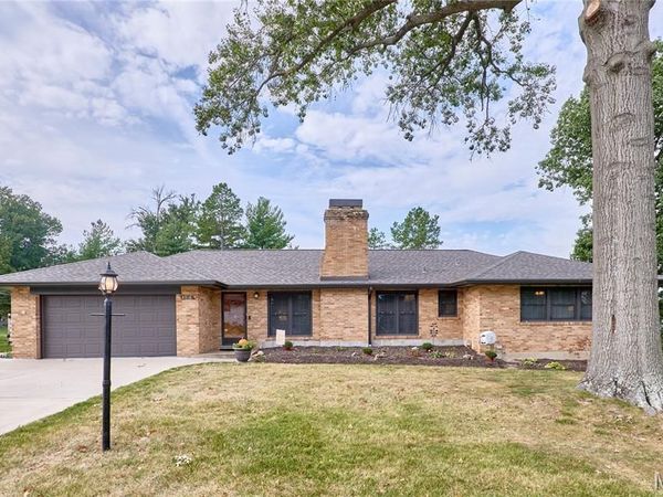 4518 Bellewood Drive, St Louis, MO 63125