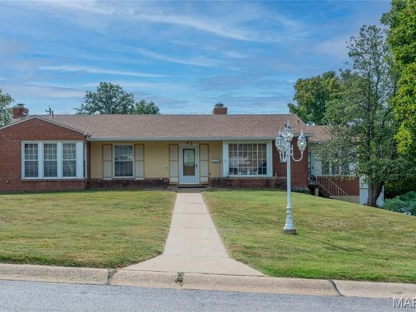 10022 Elise Drive, Lakeshire, MO 63123