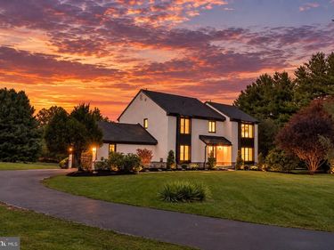 1 GLEN MEADOW DRIVE, GLEN MILLS, PA 19342
