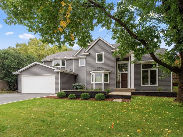 16422 Millford Drive, Eden Prairie, MN 55347