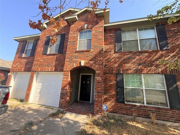 812 Jockey Club Lane, Fort Worth, TX 76179