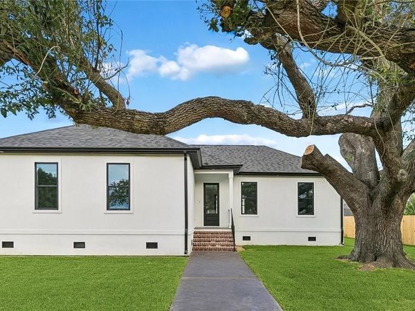 7205 EASY Street , Arabi, LA 70032