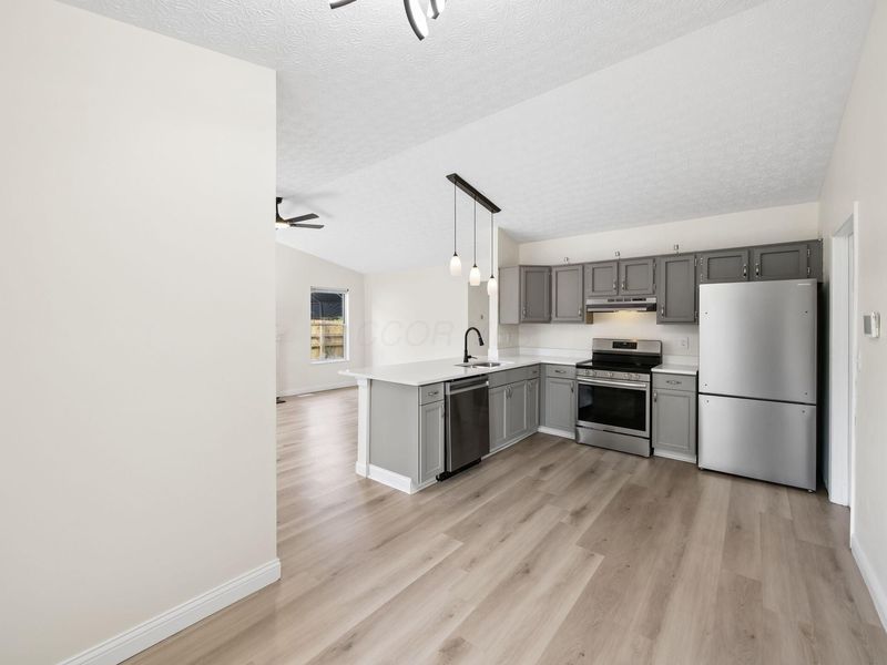 1726 Weather Stone Lane , Columbus, OH 43235 Photo 13