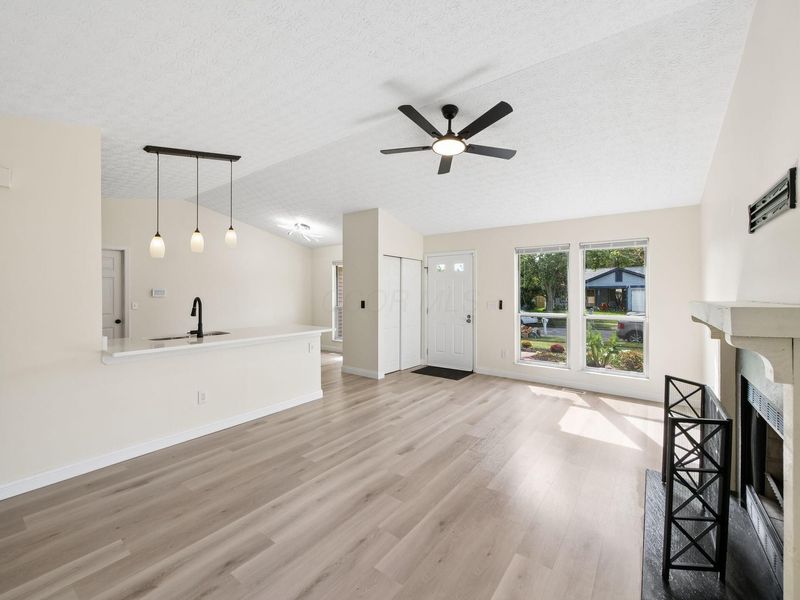 1726 Weather Stone Lane , Columbus, OH 43235 Photo 9