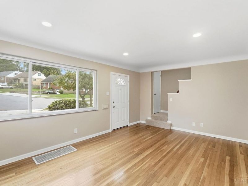 1480 Larann Lane, North College Hill, OH 45231 Photo 10