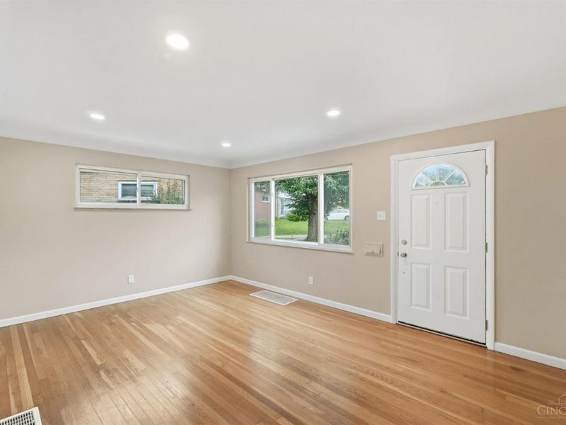 1480 Larann Lane, North College Hill, OH 45231 Photo 7