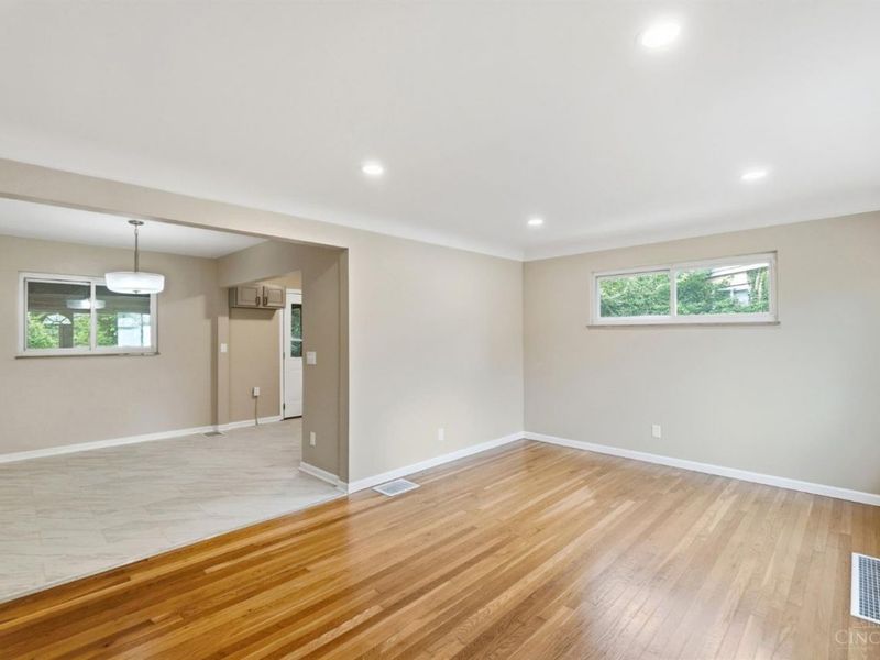 1480 Larann Lane, North College Hill, OH 45231 Photo 8