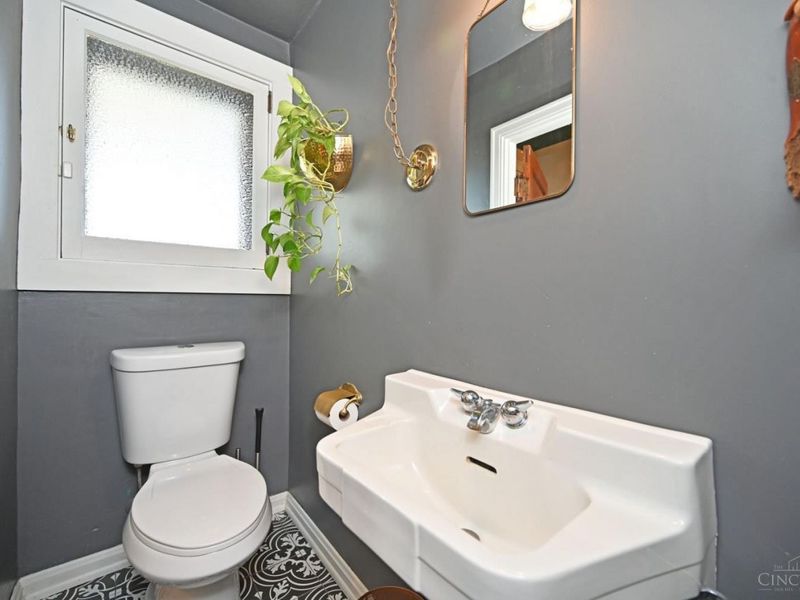 5925 Belmont Avenue, Cincinnati, OH 45224 Photo 31