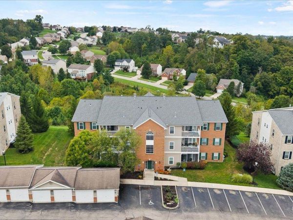 5461 Michelles Oak Court, Unit J, Green Twp, OH 45248