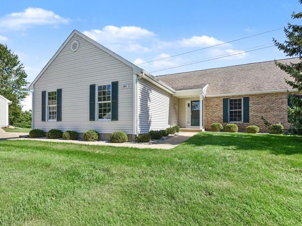 2921 Hunters Place, Kalamazoo, MI 49048
