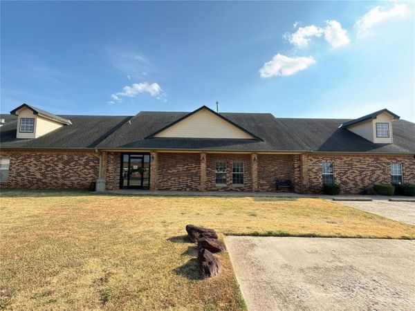 2000 S Douglas Boulevard, Midwest City, OK 73130