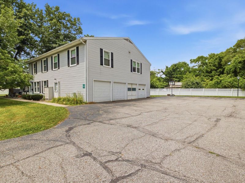 1138 Village Lane , Ashland, OH 44805 Photo 17