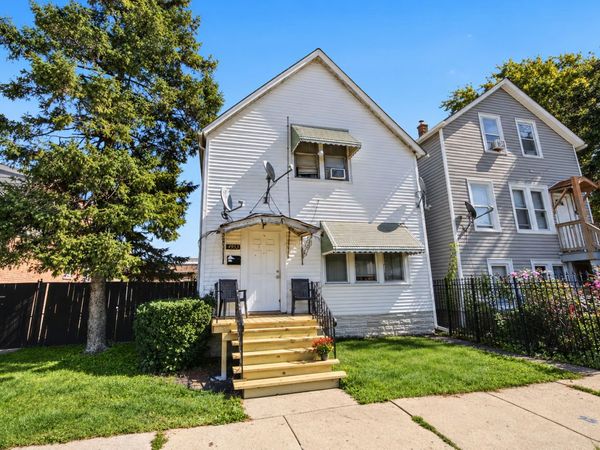 4953 S Artesian Avenue , Chicago, IL 60632