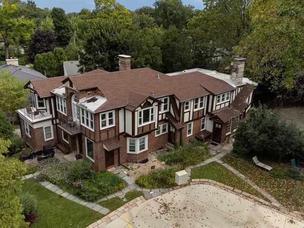1155 Saint Johns Avenue, Unit G, Highland Park, IL 60035