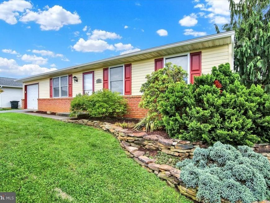 124 Treeline Drive, Newmanstown, PA 17073 Main Photo