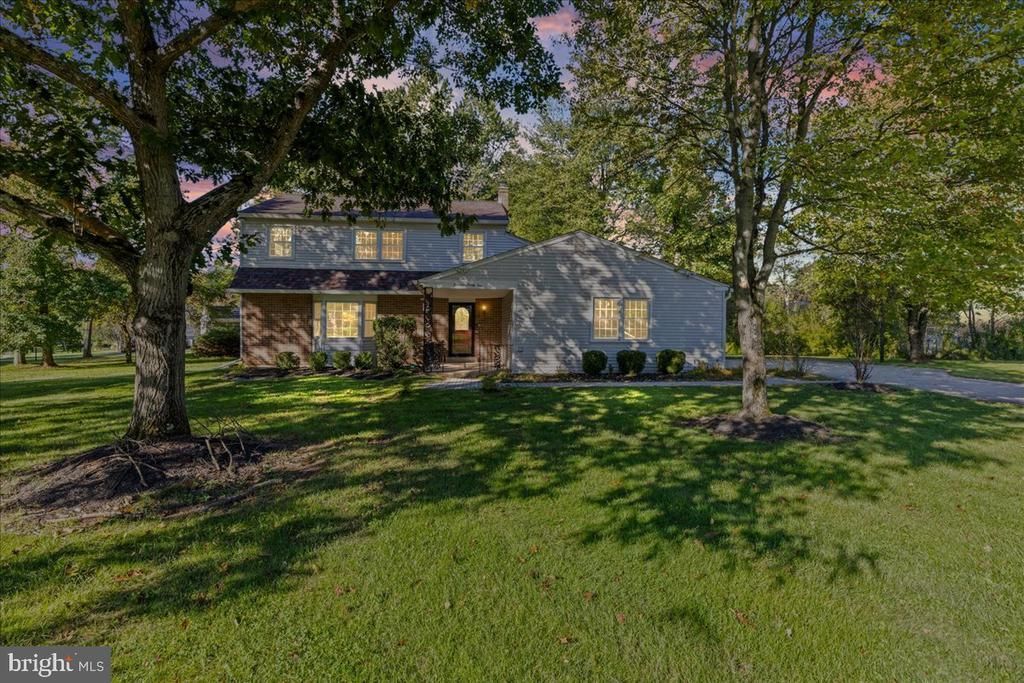 1421 WHITWOOD DRIVE, BLUE BELL, PA 19422