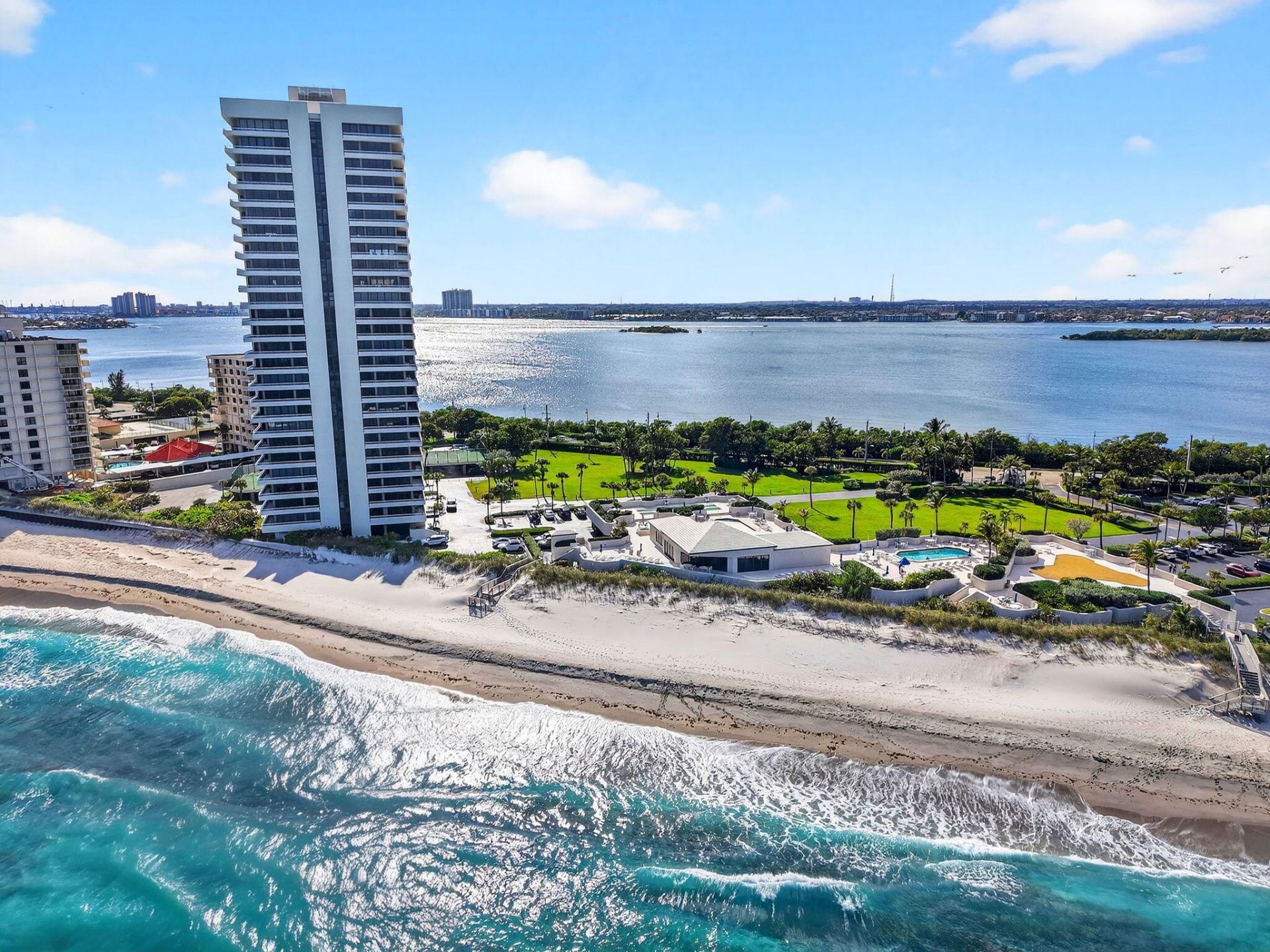 5510 N Ocean Drive, Unit 12B, Singer Island, FL 33404 Photo