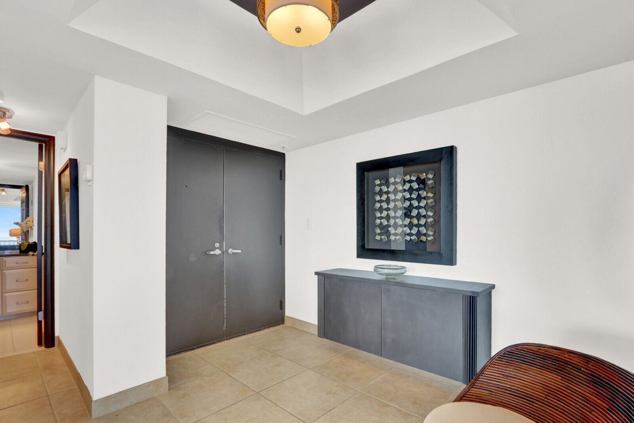 5510 N Ocean Drive, Unit 12B, Singer Island, FL 33404 Photo