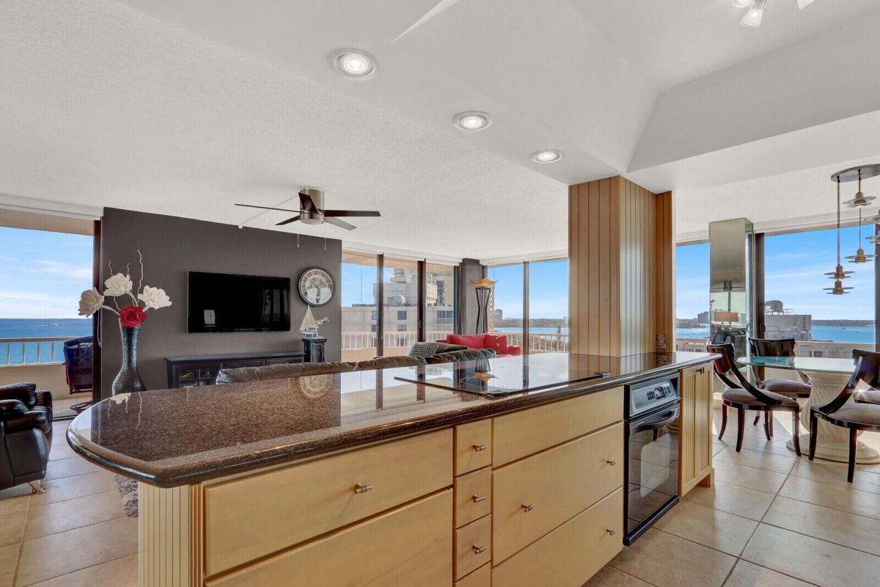 5510 N Ocean Drive, Unit 12B, Singer Island, FL 33404 Photo
