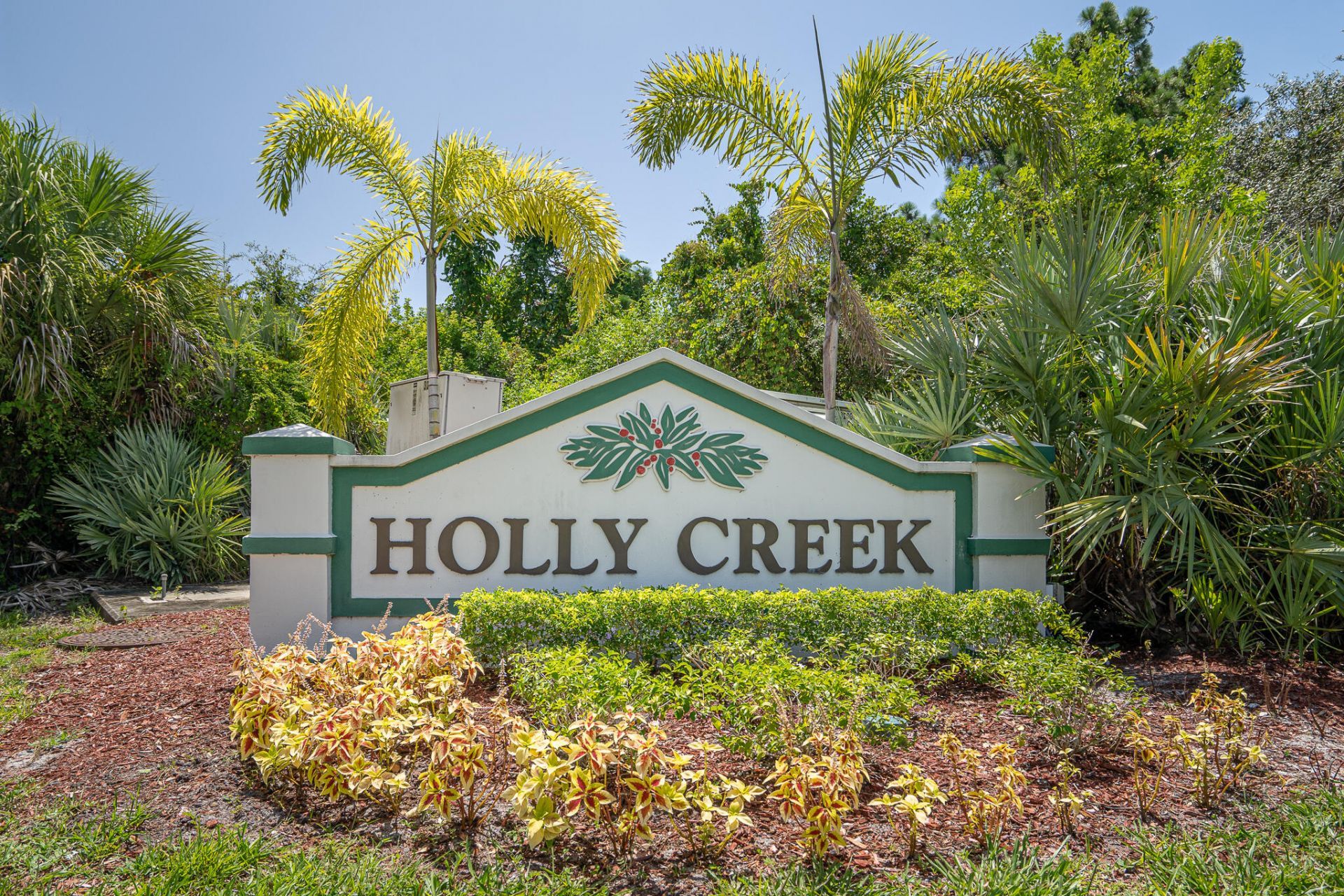 663 NE Wax Myrtle Way, Jensen Beach, FL 34957 Photo