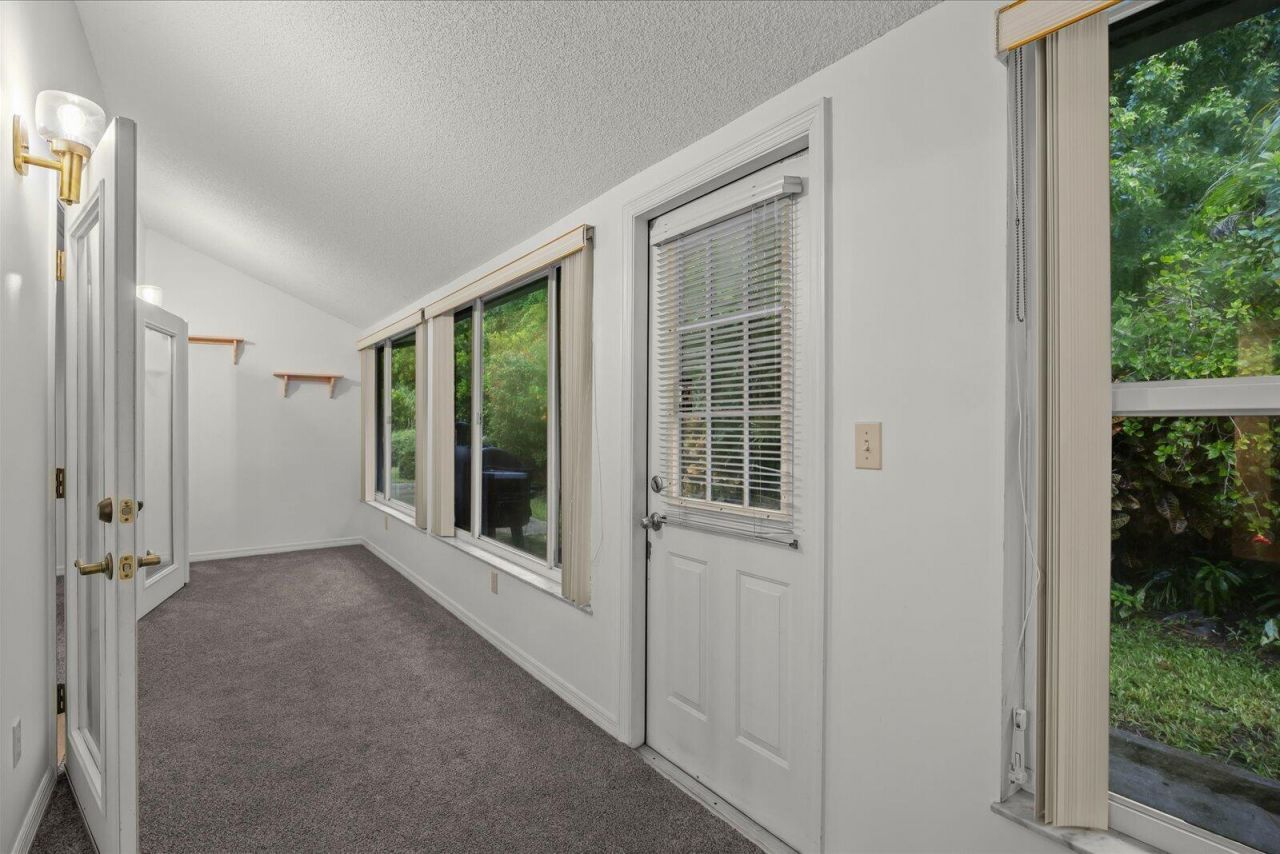 663 NE Wax Myrtle Way, Jensen Beach, FL 34957 Photo