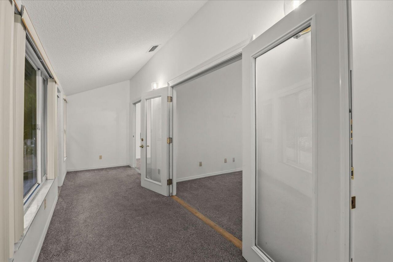 663 NE Wax Myrtle Way, Jensen Beach, FL 34957 Photo