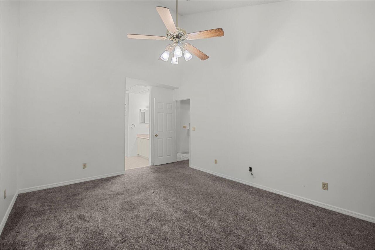 663 NE Wax Myrtle Way, Jensen Beach, FL 34957 Photo