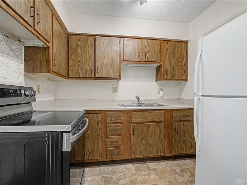 1034 Frederick Drive, Xenia, OH 45385 Photo 13