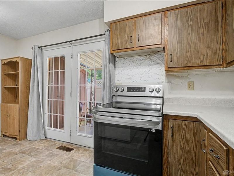 1034 Frederick Drive, Xenia, OH 45385 Photo 14