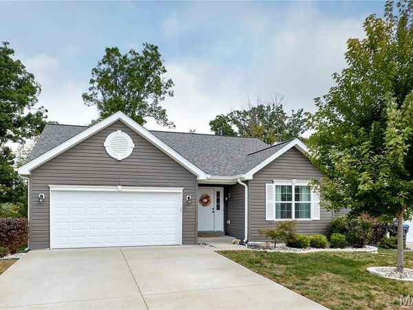 526 Brookside Forest Court, O'Fallon, MO 63366