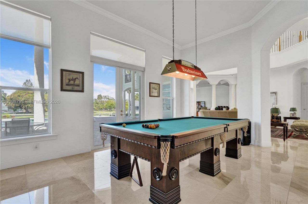 1130 Harbor Ct, Hollywood, FL 33019 Photo