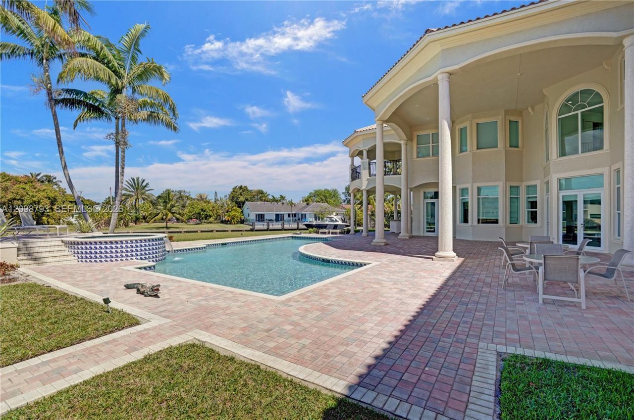 1130 Harbor Ct, Hollywood, FL 33019 Photo
