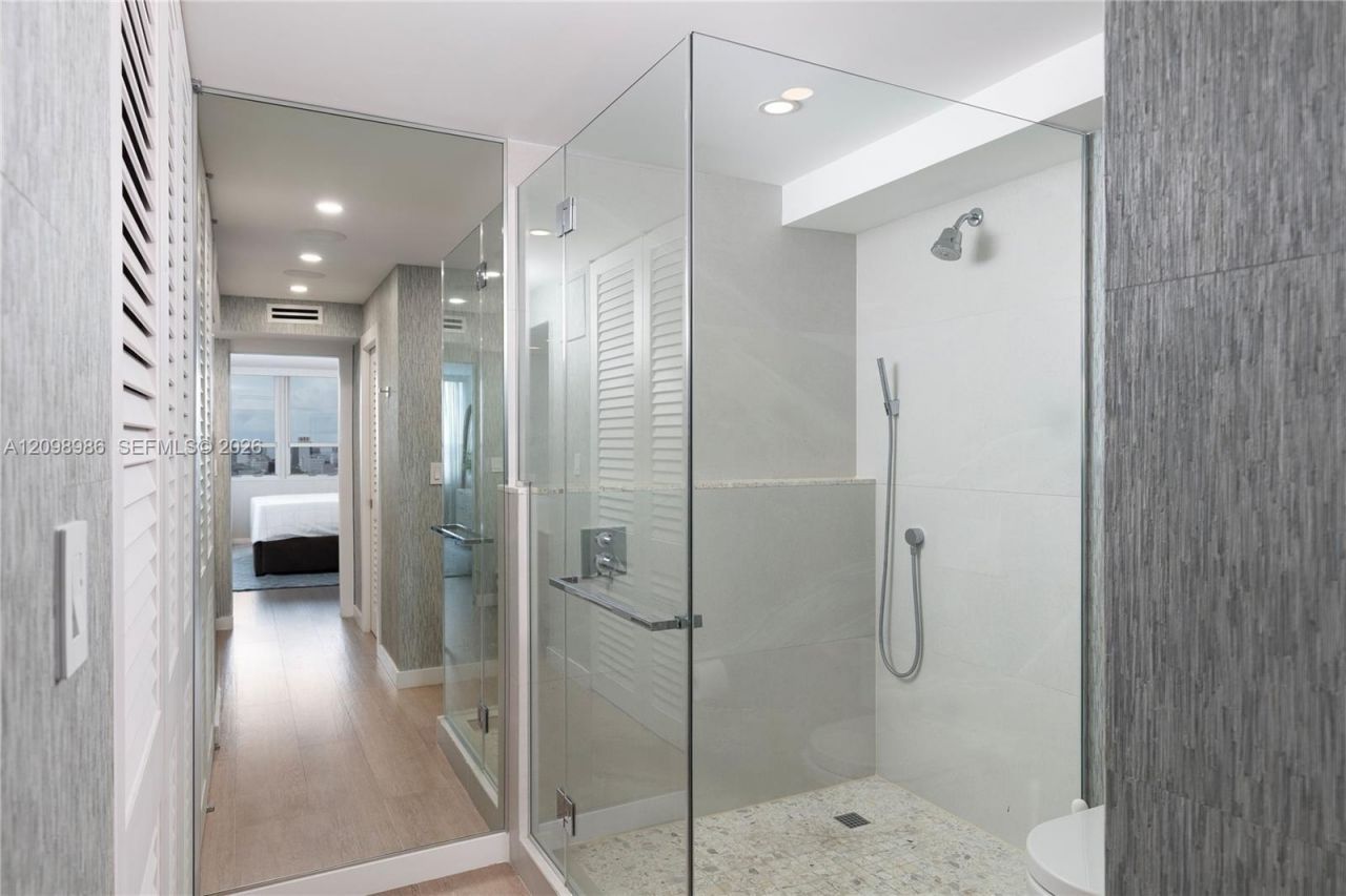 11 Island Ave, Unit 2006, Miami Beach, FL 33139 Photo