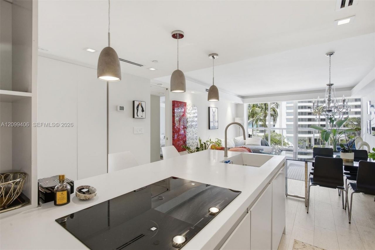 5600 Collins Ave , Unit 5A, Miami Beach, FL 33140 Photo