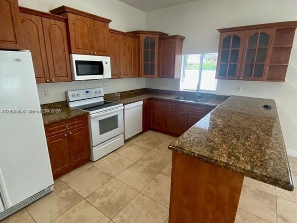 2485 W 5th Ct , Unit B, Hialeah, FL 33010