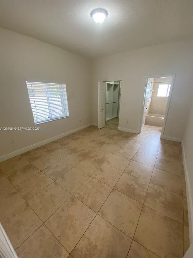2485 W 5th Ct , Unit B, Hialeah, FL 33010 Photo