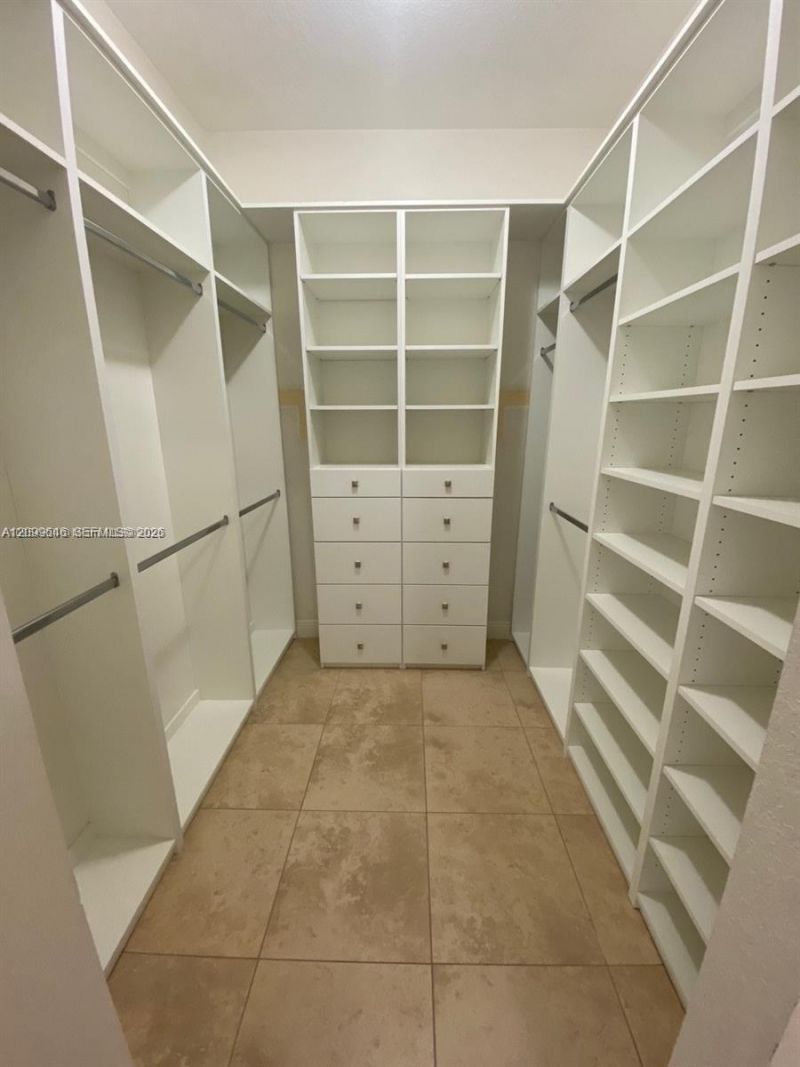 2485 W 5th Ct , Unit B, Hialeah, FL 33010 Photo