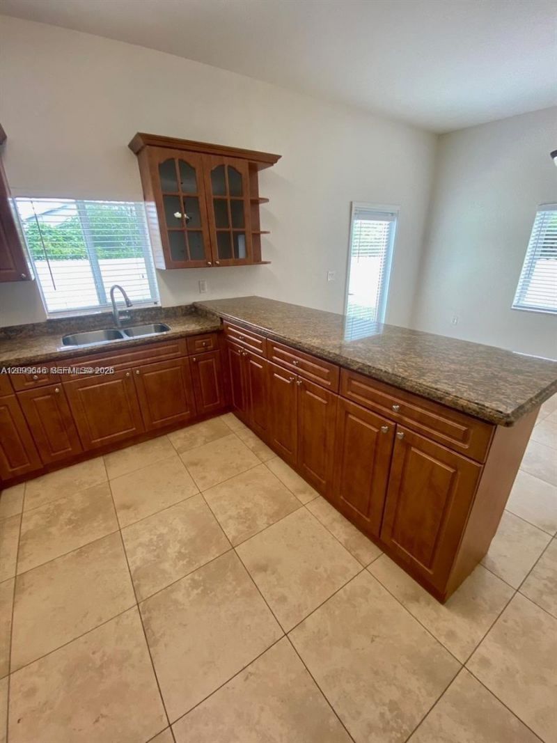 2485 W 5th Ct , Unit B, Hialeah, FL 33010 Photo