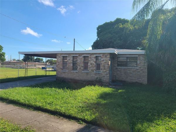 212 NW 6th Ave , Dania Beach, FL 33004