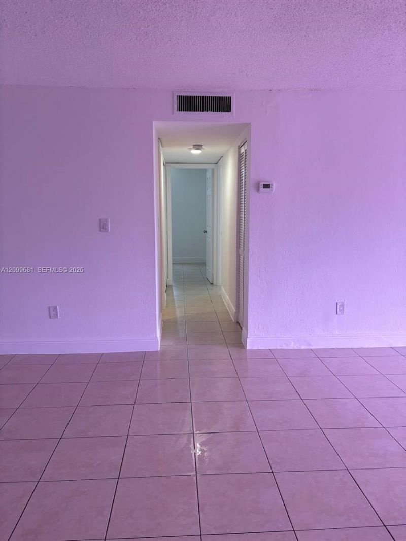 482 NW 165th St Rd , Unit A-502, Miami, FL 33169 Photo