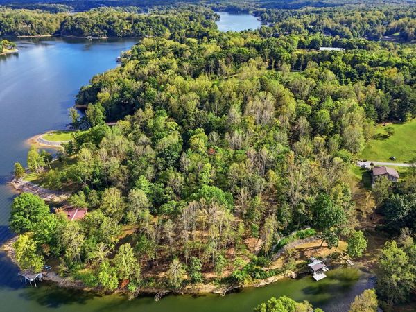 853 Juniper RD , Hardy, VA 24101