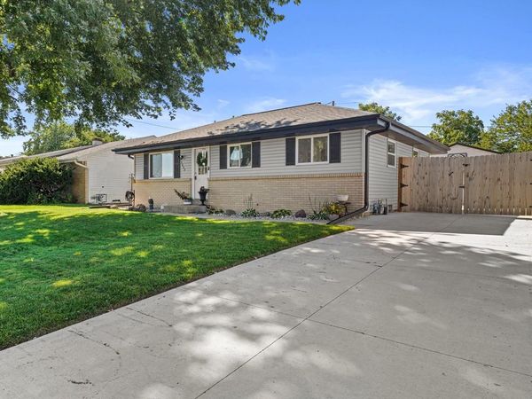 1652 19th AVENUE, Kenosha, WI 53140