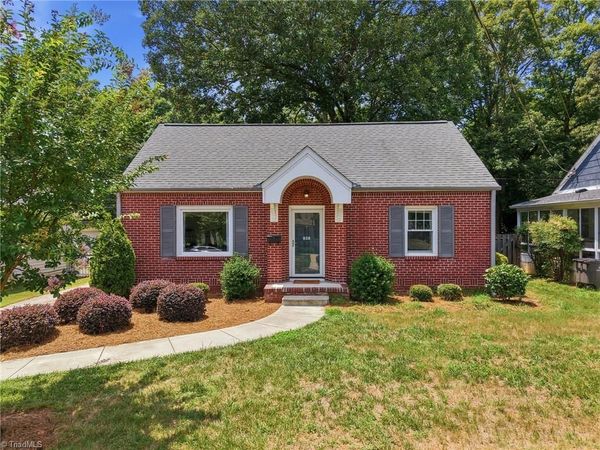 938 Madison Avenue, Winston-Salem, NC 27103