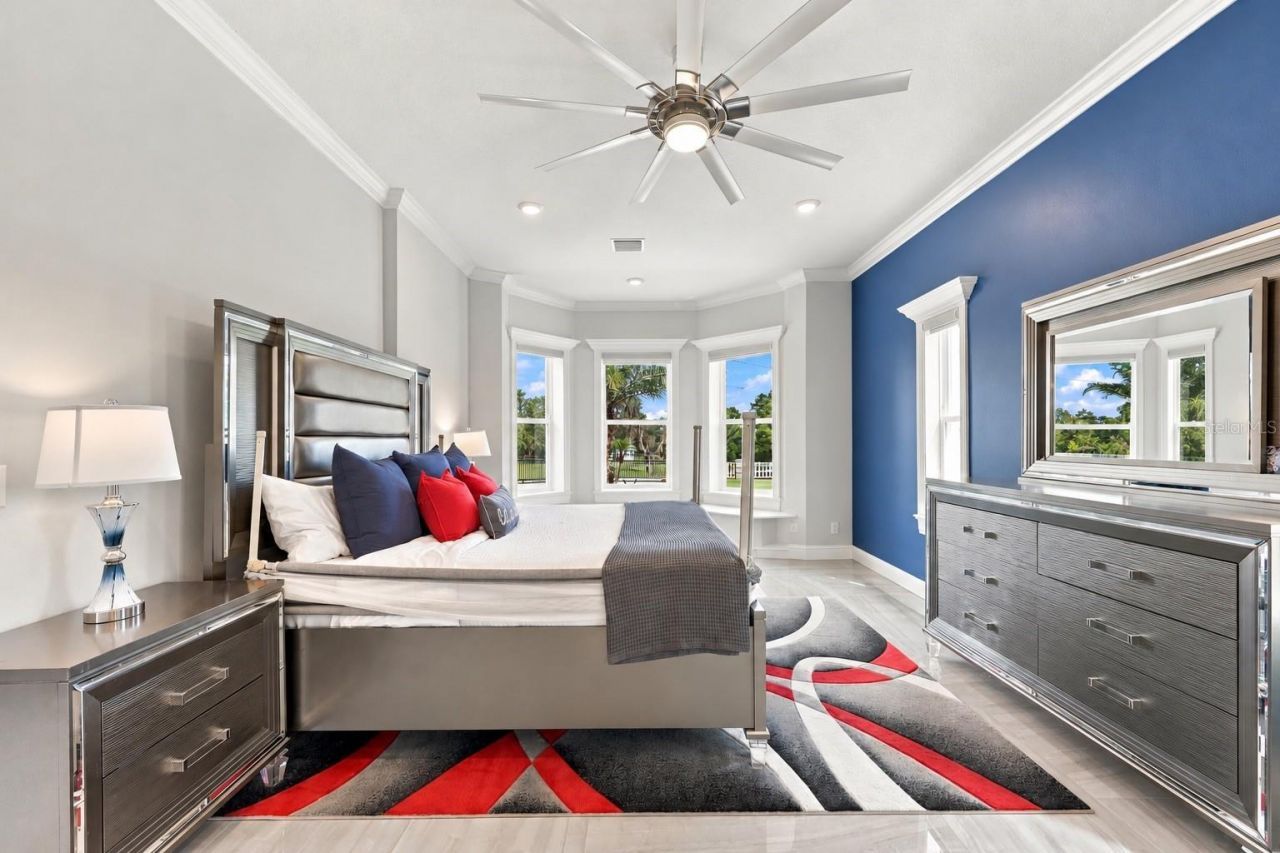 416 W Socrum Loop Road, Lakeland, FL 33809 Photo