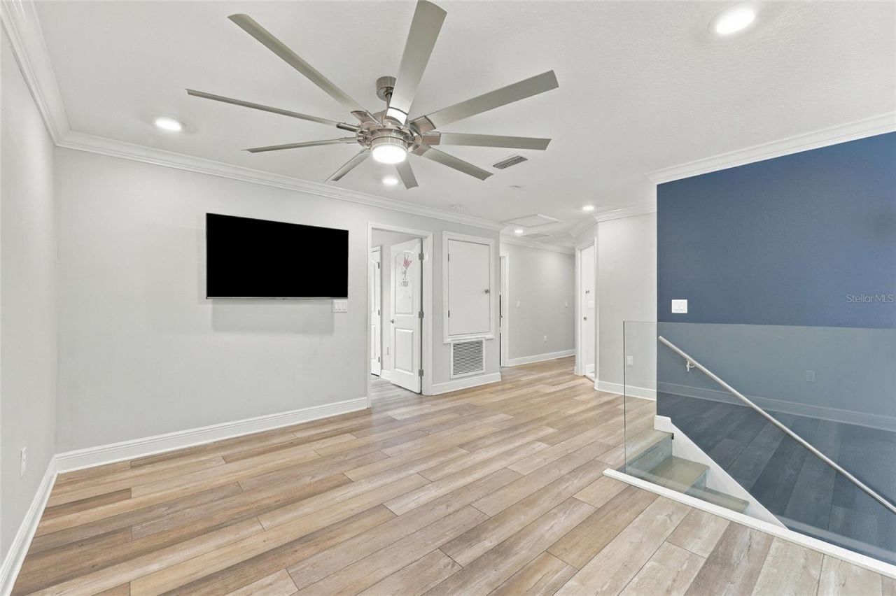 416 W Socrum Loop Road, Lakeland, FL 33809 Photo