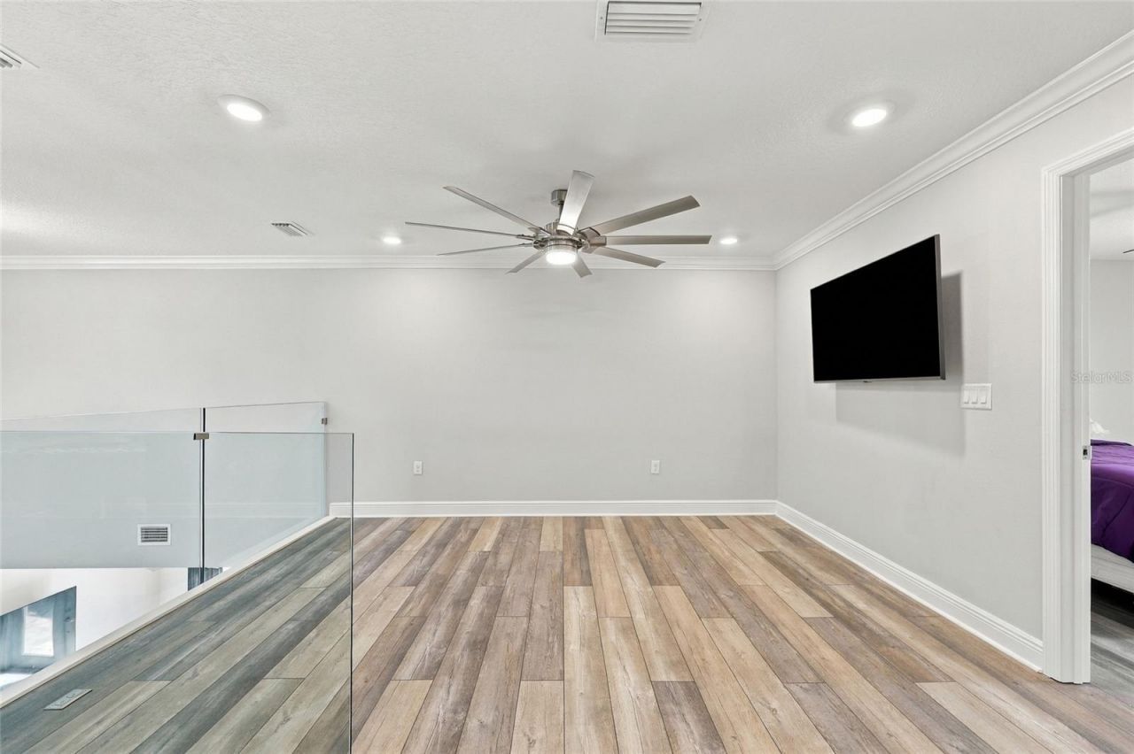 416 W Socrum Loop Road, Lakeland, FL 33809 Photo