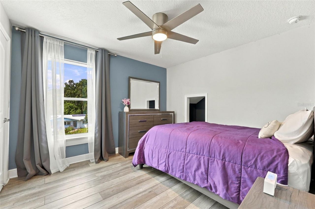 416 W Socrum Loop Road, Lakeland, FL 33809 Photo