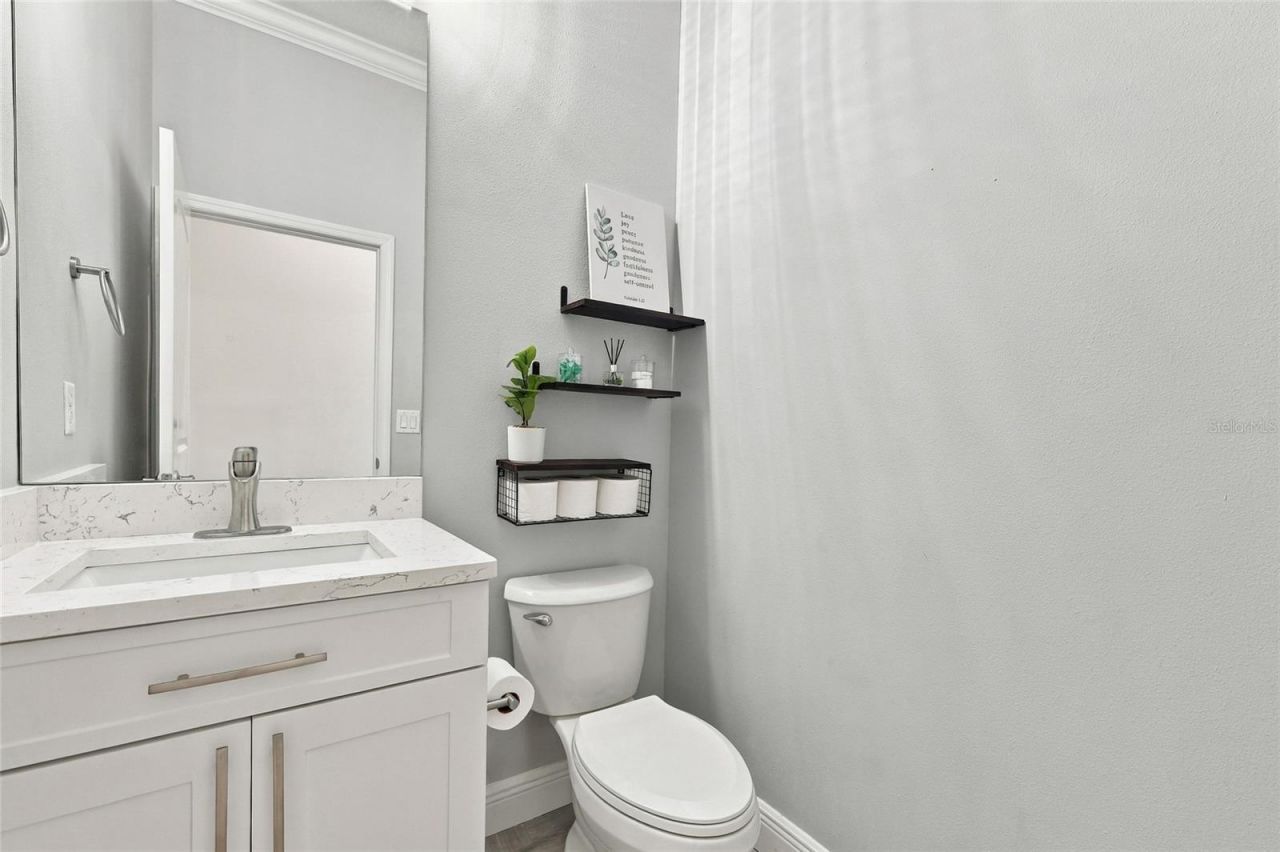 416 W Socrum Loop Road, Lakeland, FL 33809 Photo