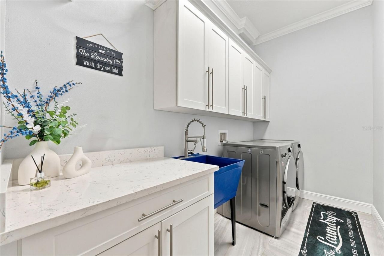 416 W Socrum Loop Road, Lakeland, FL 33809 Photo