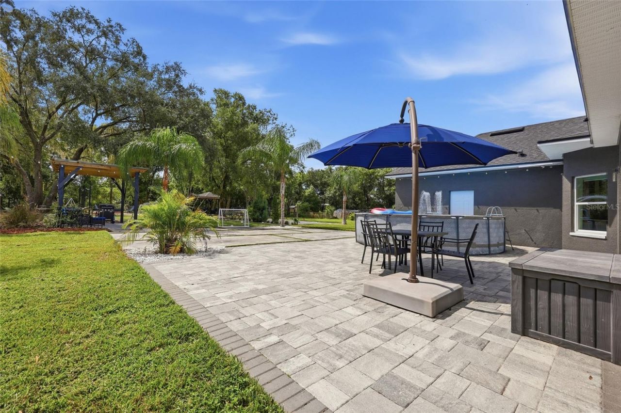 416 W Socrum Loop Road, Lakeland, FL 33809 Photo